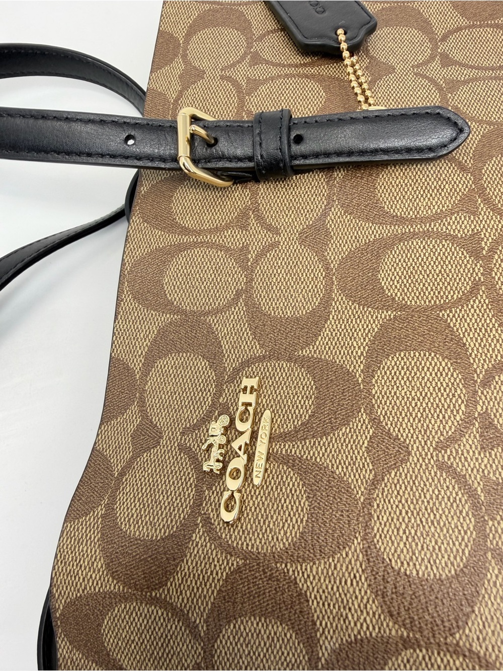 Coach Large Signature Canvas Tote in Brown with Black Handles - Picture 4 of 9
